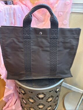 Hermès Herline MM Canvas Tote Bag - Grey Jacquard Vintage (Authentic)COA Inc.